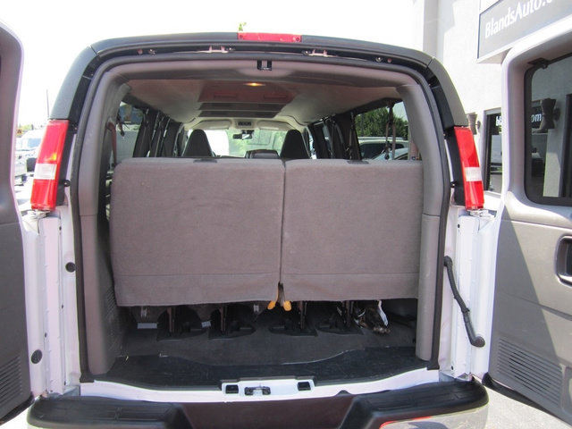 Used 2025 GMC Savana 3500 LT w/ LT Preferred Equipment Group RWD image 21