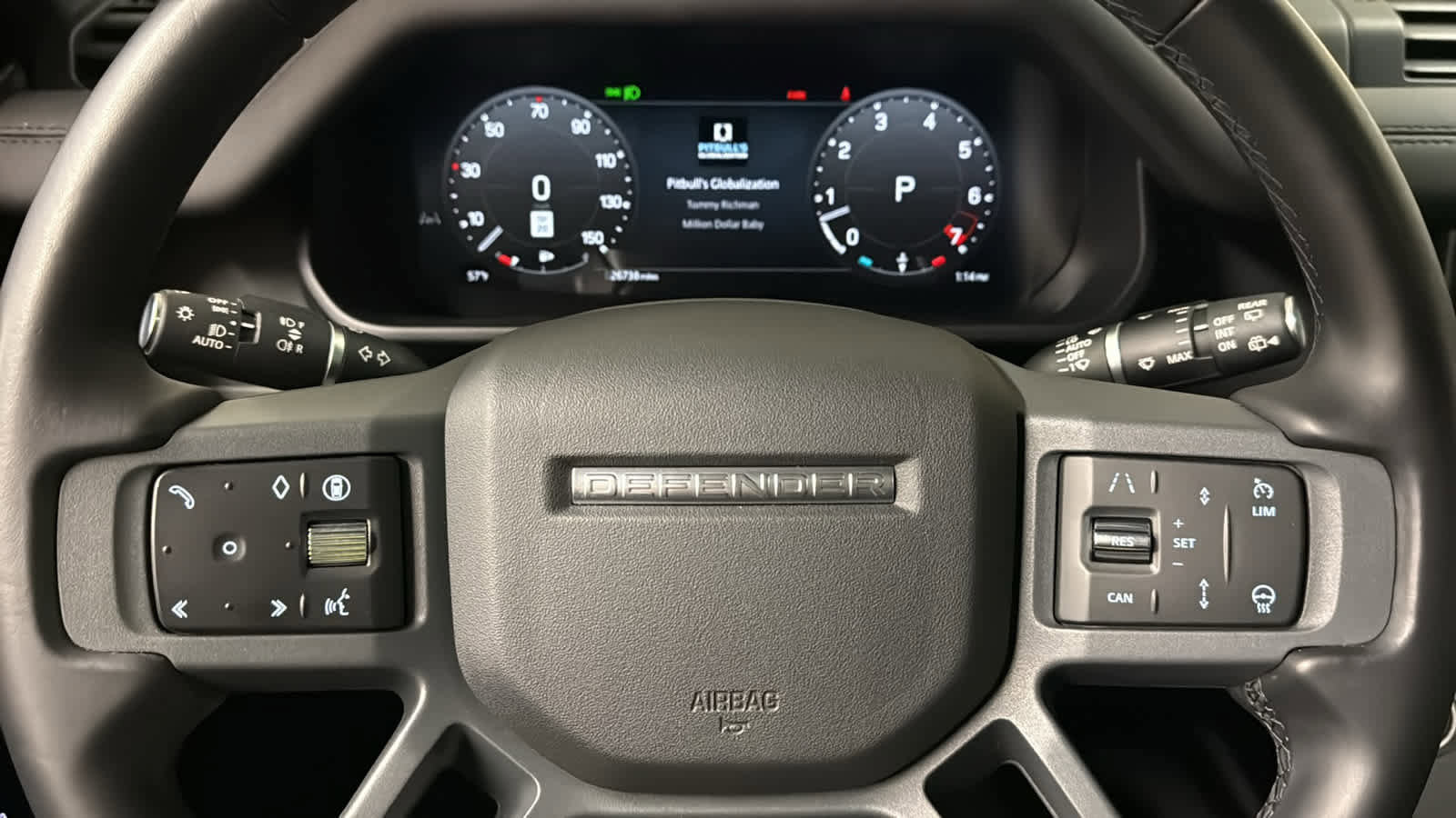 Used 2024 Land Rover Defender 110 X-Dynamic SE AWD/4WD image 15