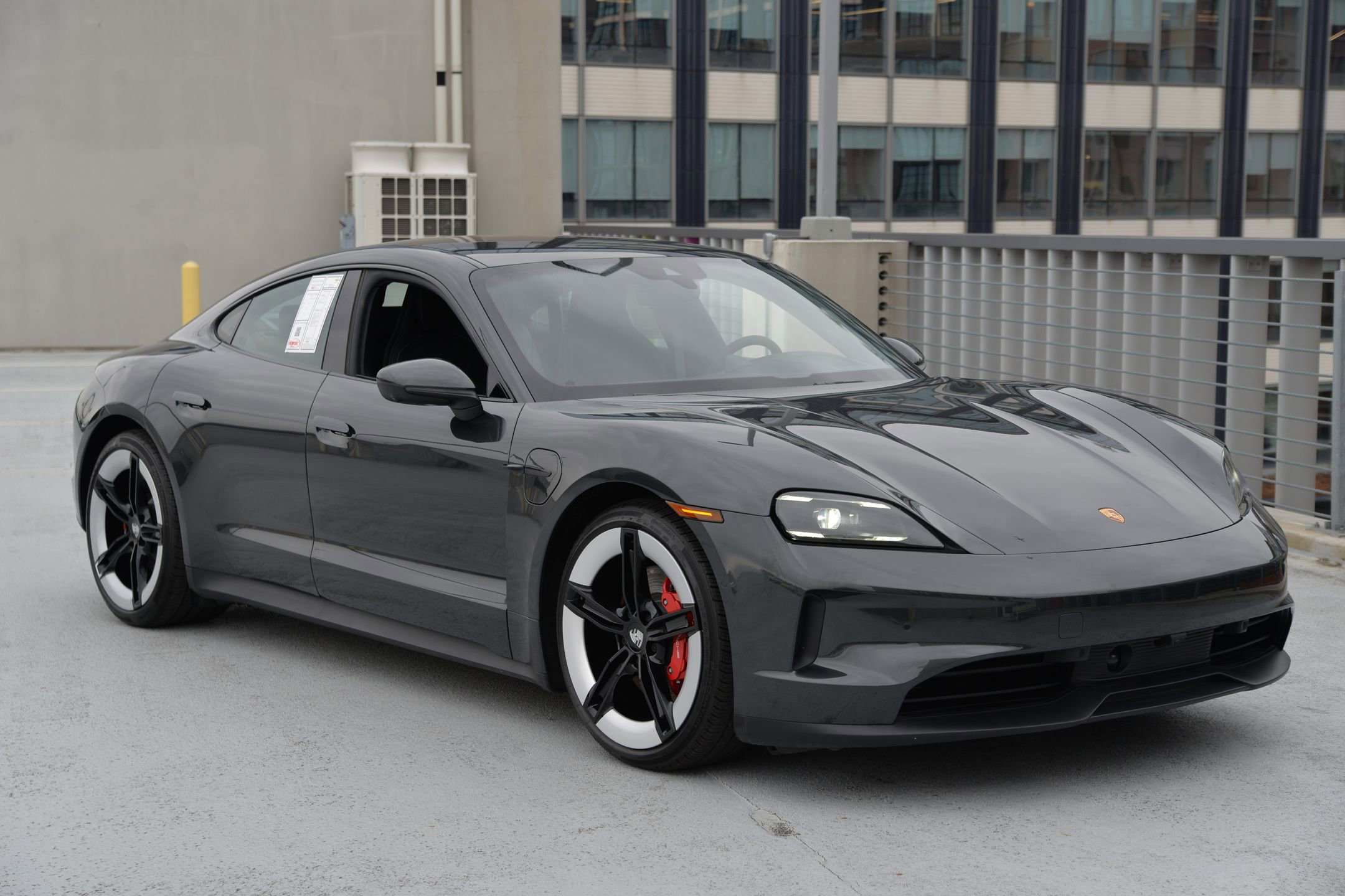 Certified 2025 Porsche Taycan 4S image 9