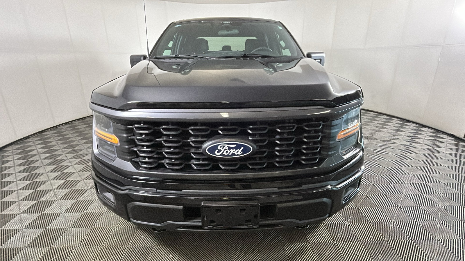 Used 2024 Ford F150 STX AWD/4WD image 8