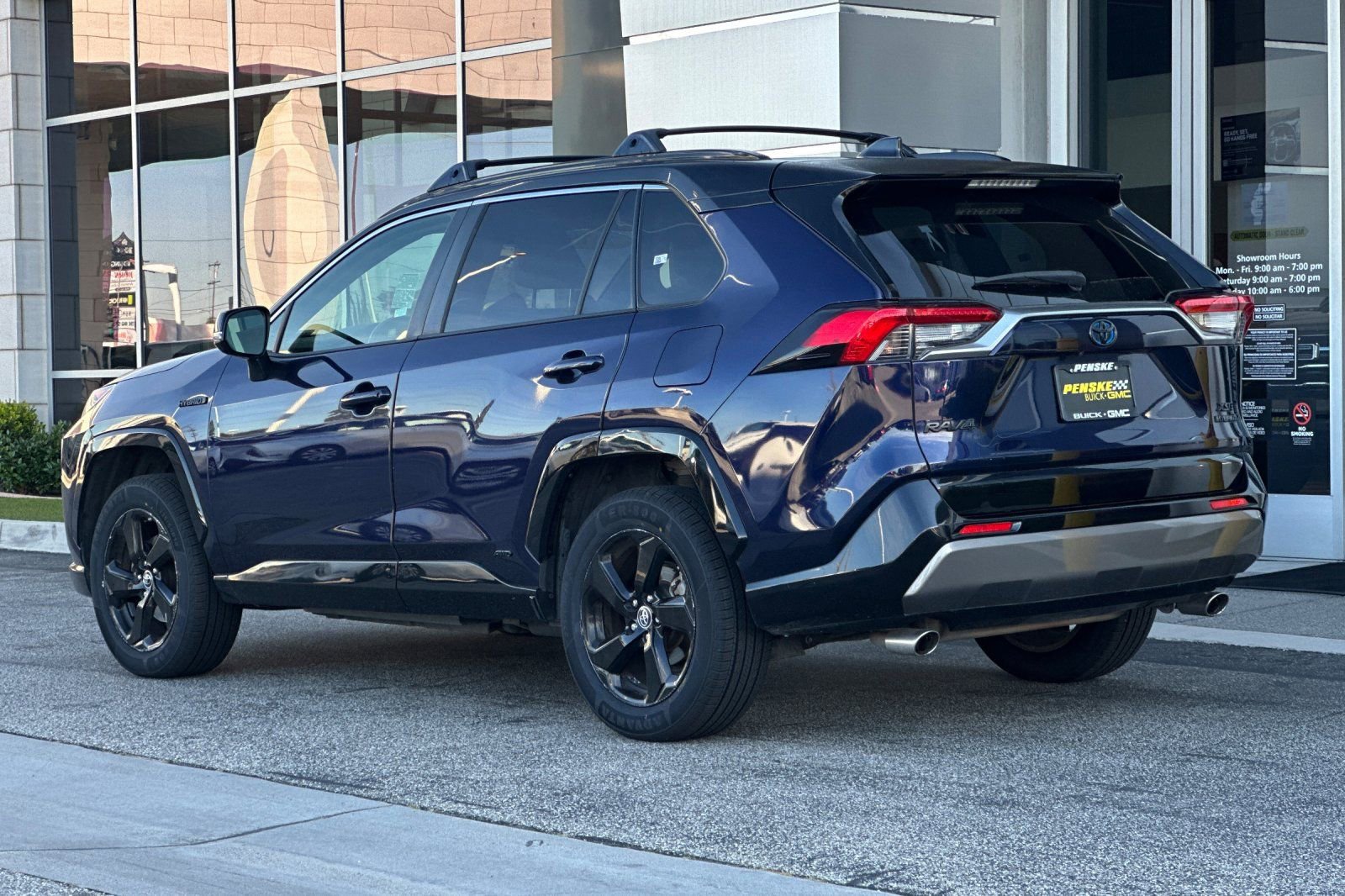 Used 2019 Toyota RAV4 XSE w/ XSE Weather Package image 6