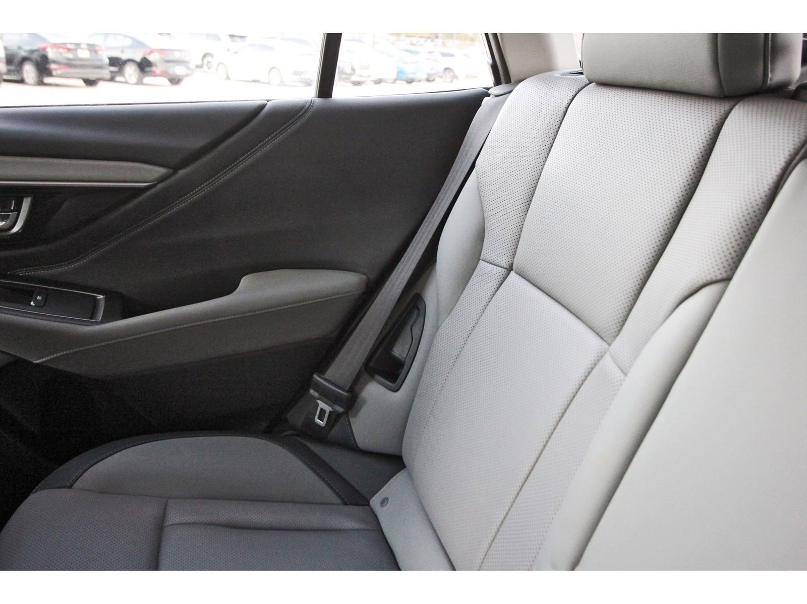 Used 2022 Subaru Outback Limited image 14