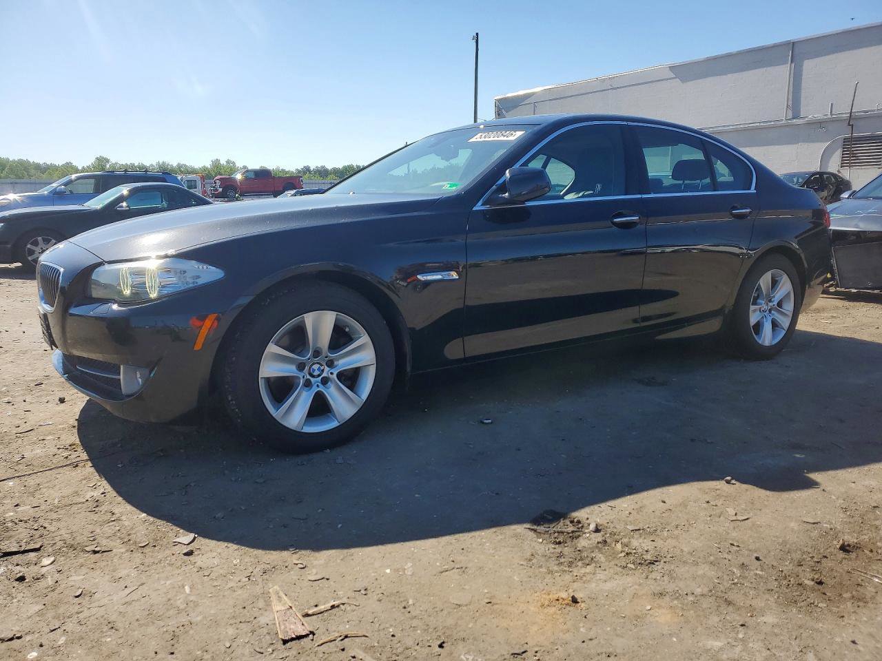 Used 2013 BMW 528i xDrive Sedan AWD/4WD image 2