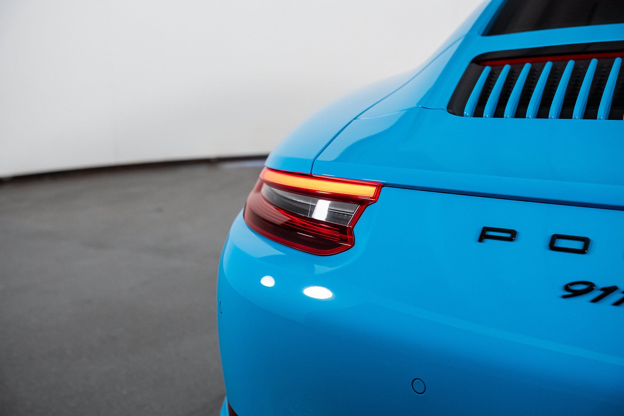 Used 2018 Porsche 911 Carrera S RWD image 24