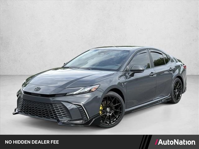 Used 2025 Toyota Camry SE w/ Convenience Package FWD image 1