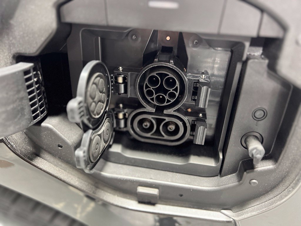 Certified 2023 Toyota bZ4X AWD image 12