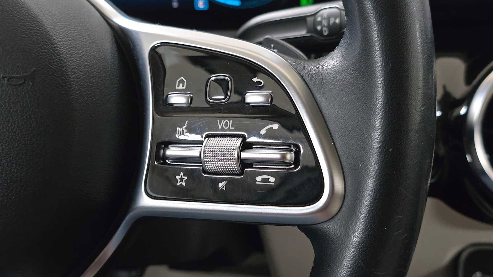 Used 2022 Mercedes-Benz GLA 250 4MATIC image 27