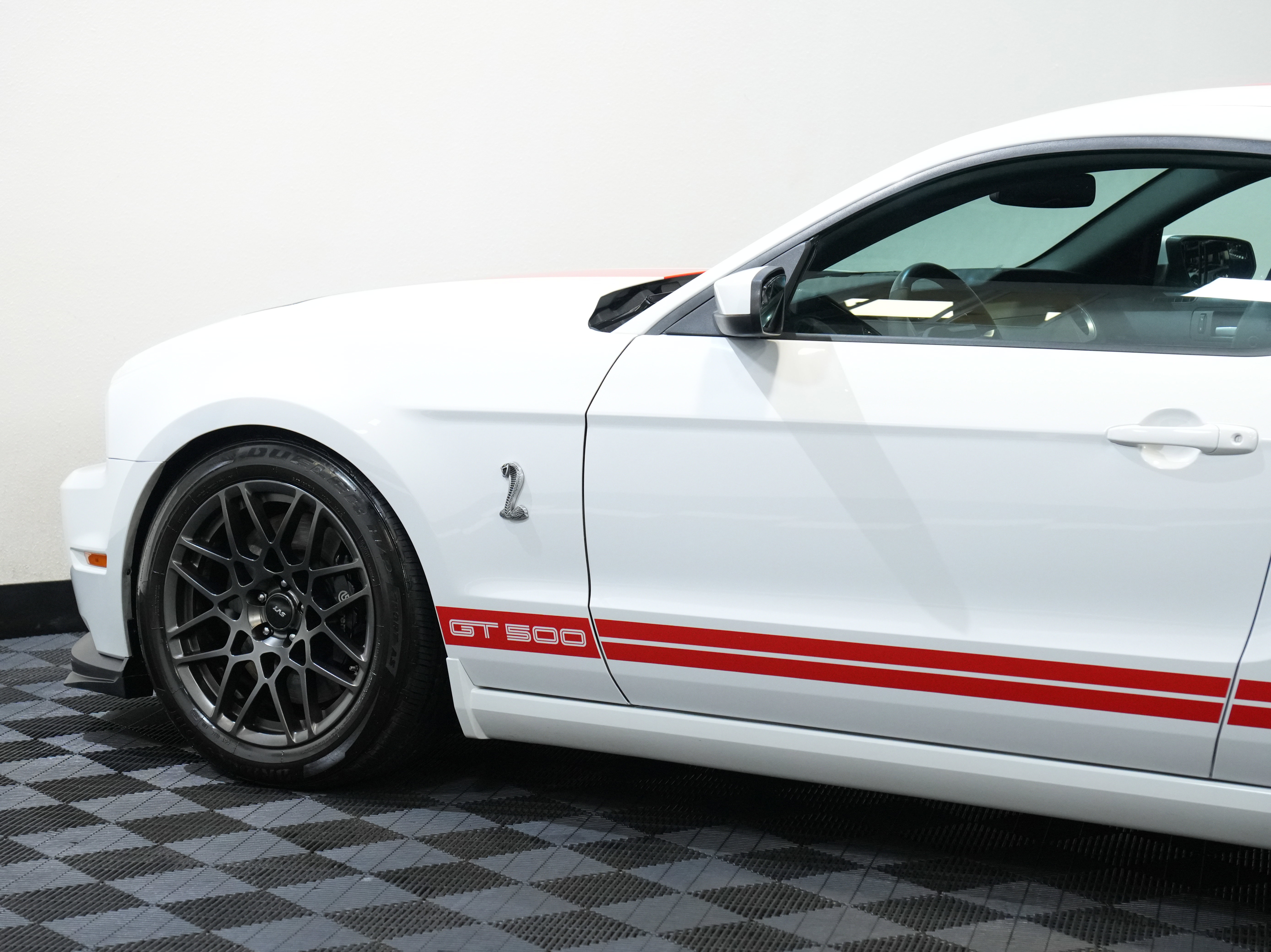 Used 2014 Ford Mustang Shelby GT500 w/ Equipment Group 821A RWD image 18