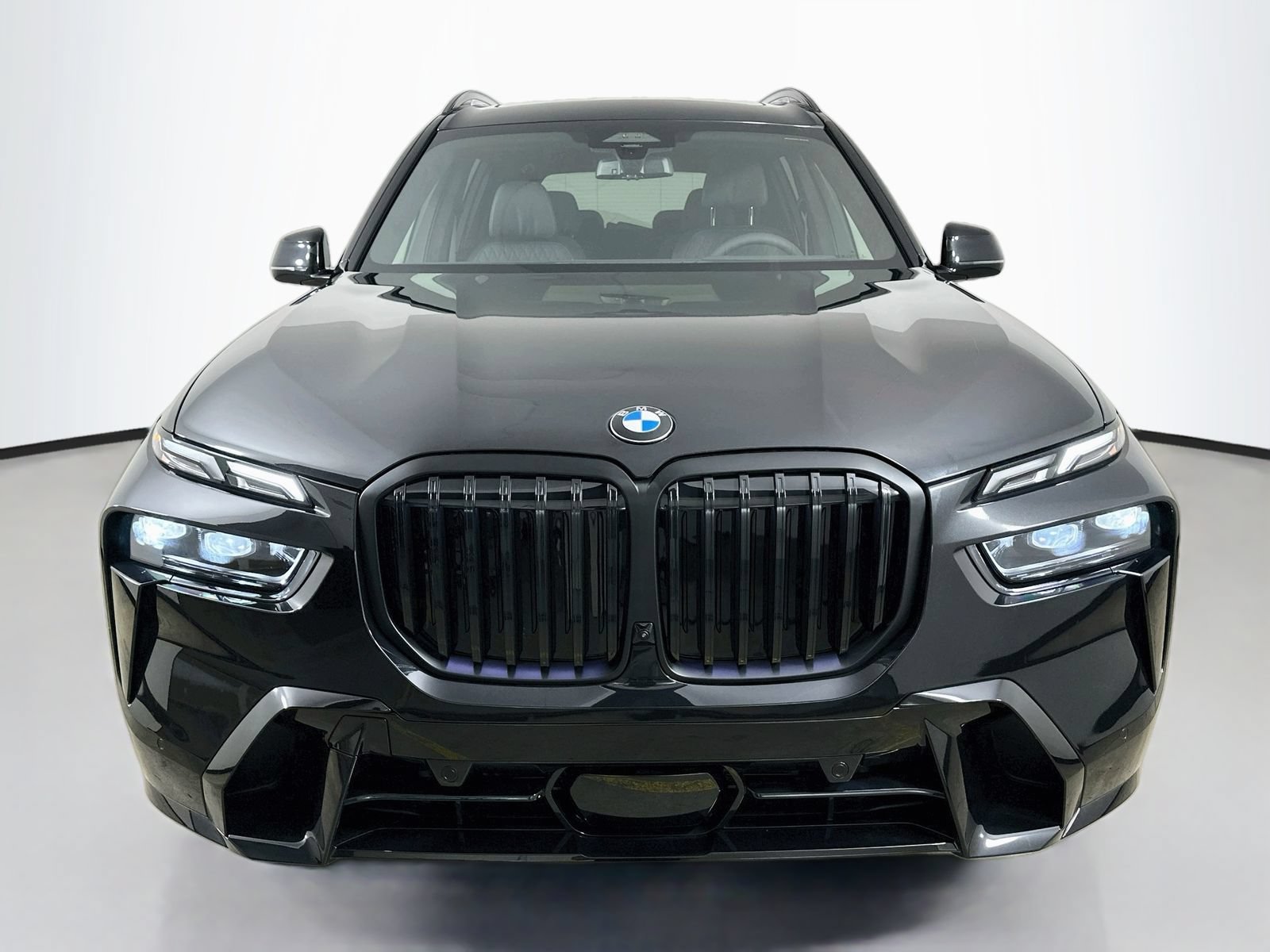 New 2027 BMW X7 xDrive40i w/ M Sport Package AWD/4WD image 2