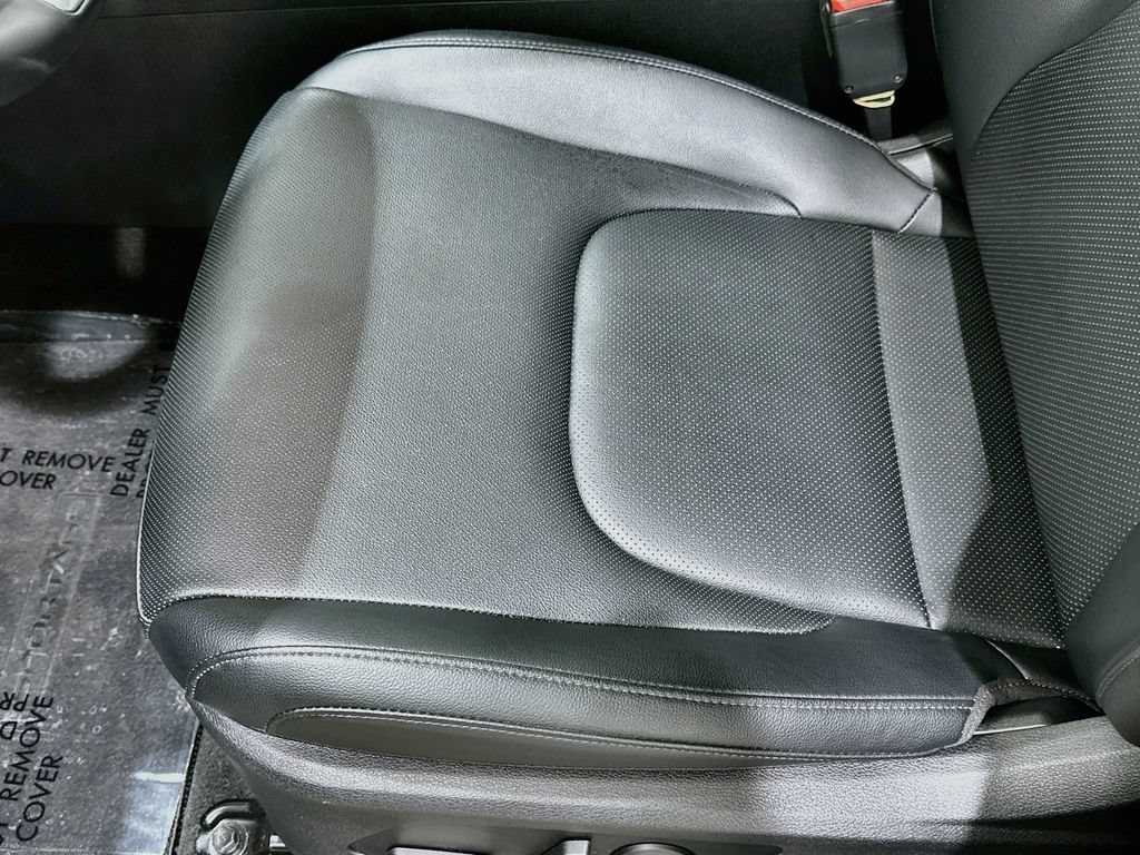 Used 2025 Kia Sportage EX FWD image 20