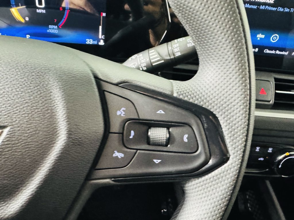 Used 2026 Chevrolet TrailBlazer LS w/ LS Convenience Package FWD image 12