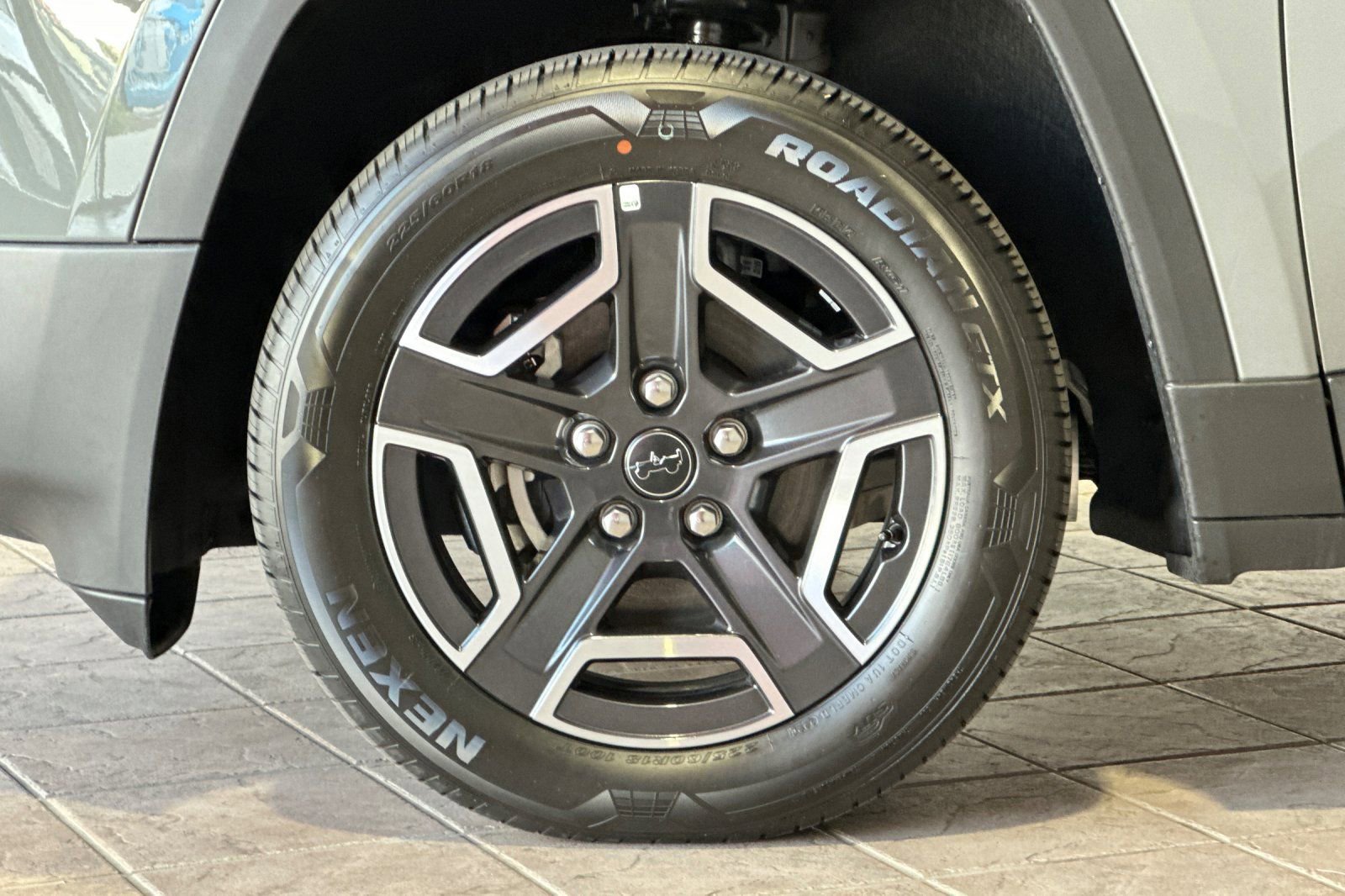 New 2026 Jeep Cherokee Laredo AWD/4WD image 26