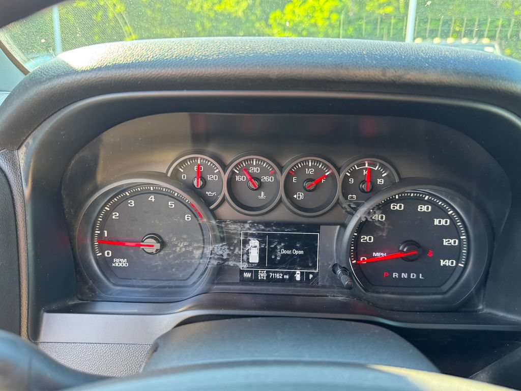 Used 2020 Chevrolet Silverado 1500 Custom w/ Custom Value Package AWD/4WD image 20