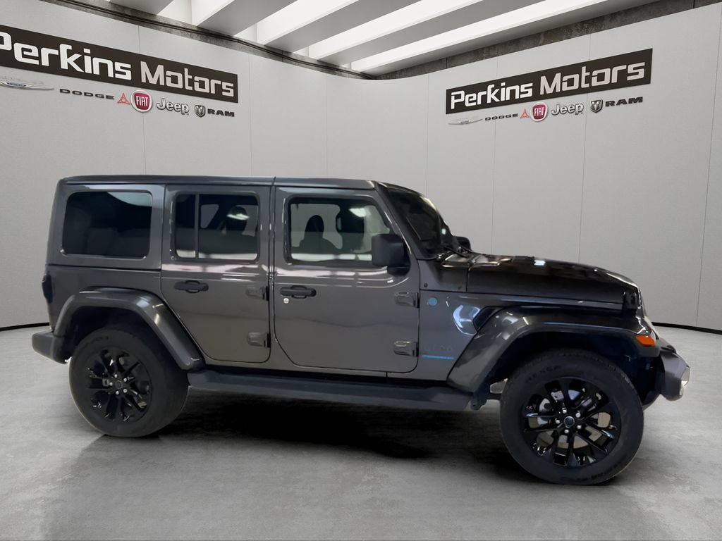 Certified 2025 Jeep Wrangler Unlimited Sahara AWD/4WD image 6