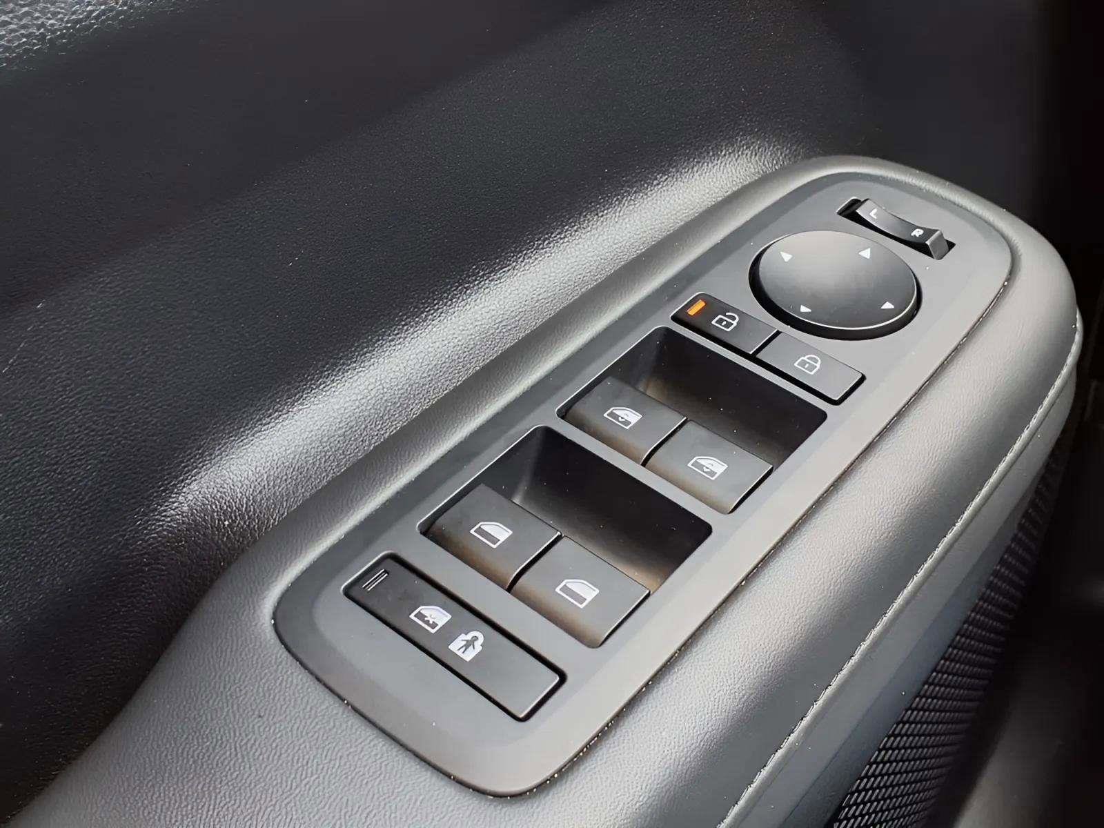 Certified 2024 Hyundai Santa Fe XRT image 13