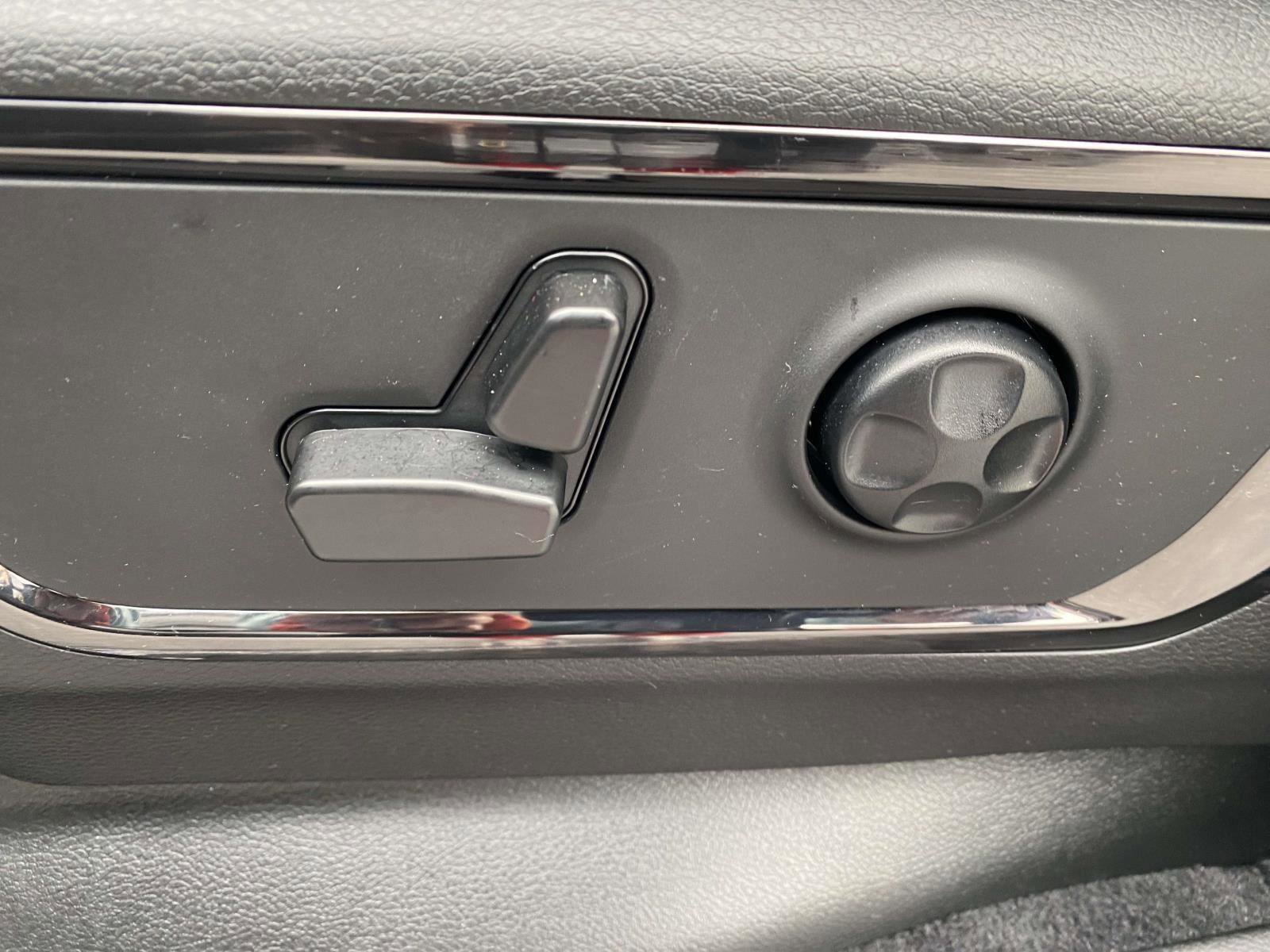 Certified 2025 RAM 1500 Limited w/ Trailer Tow Group image 28