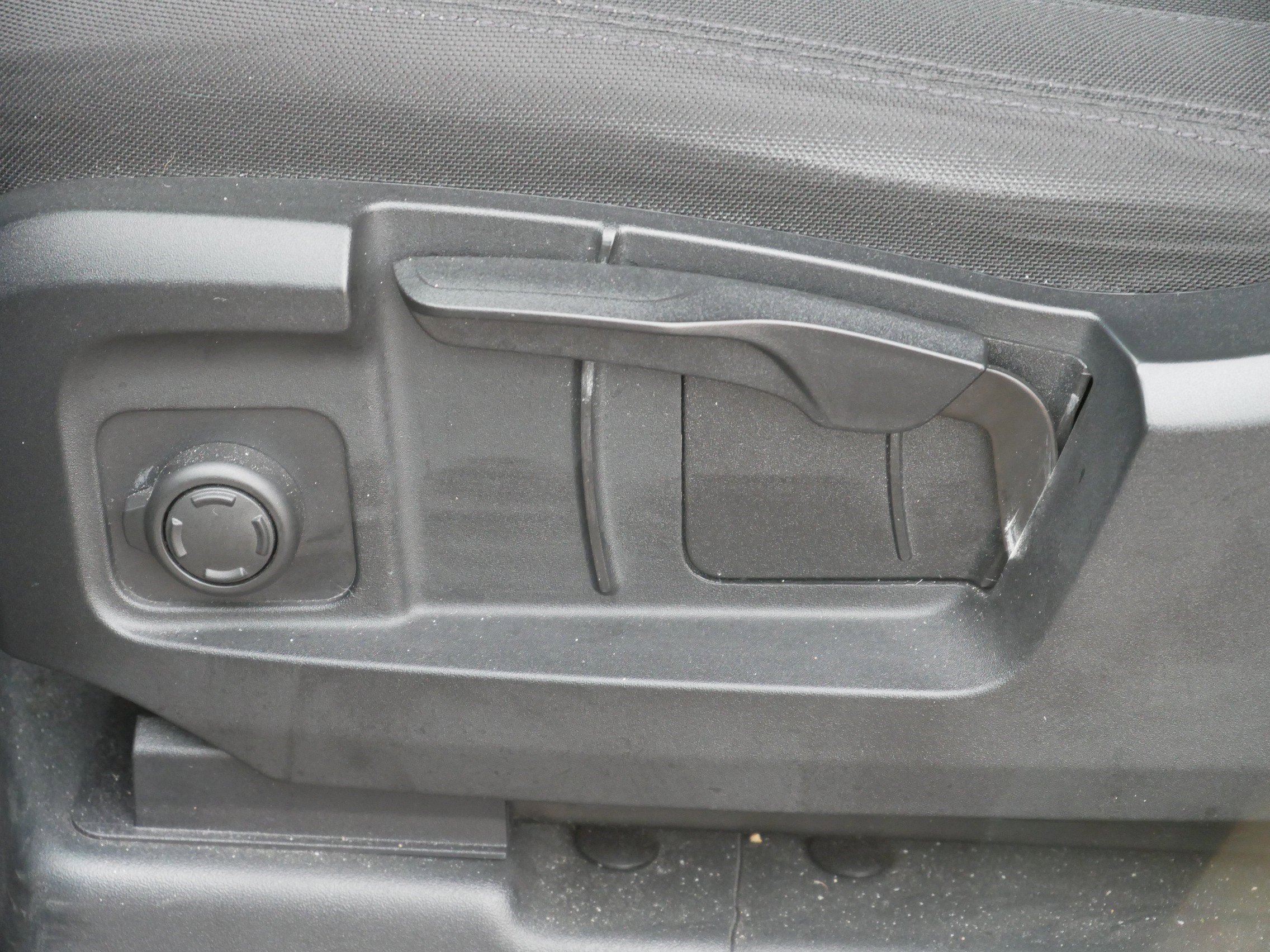 Used 2022 Land Rover Defender 110 image 14