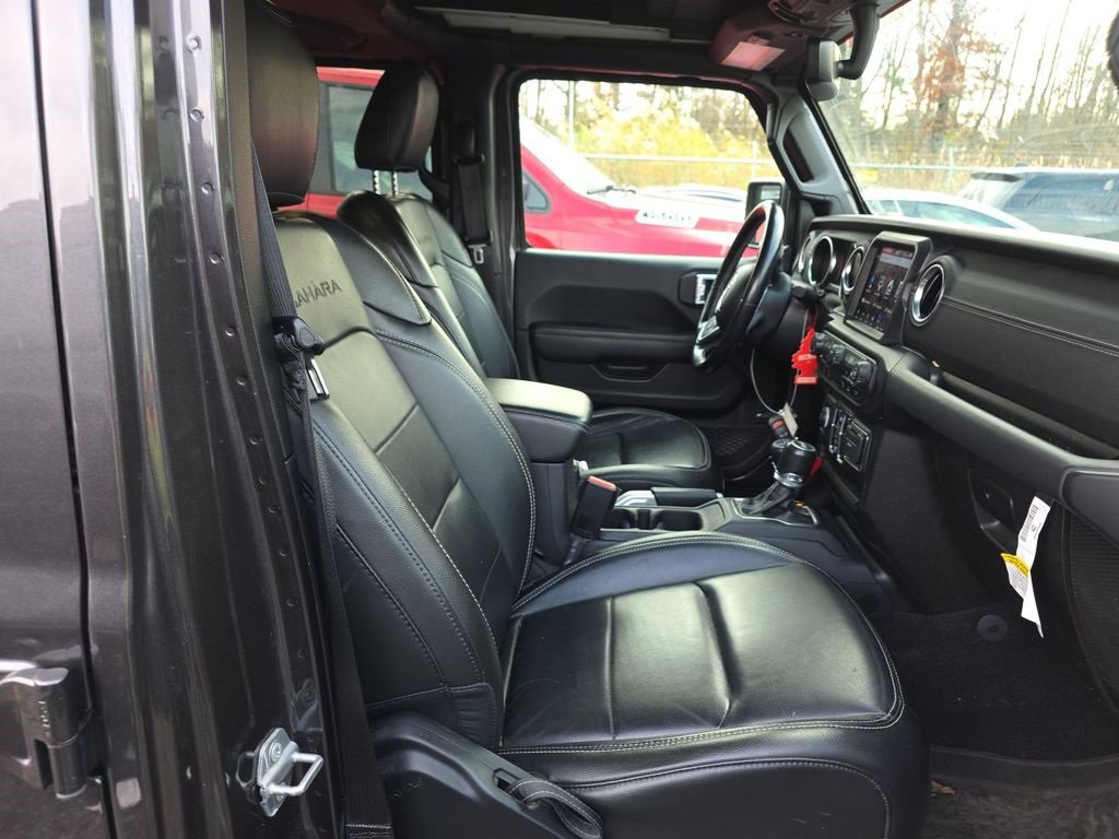Used 2021 Jeep Wrangler Unlimited Sahara image 12