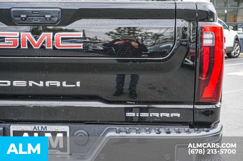 Used 2024 GMC Sierra 2500 Denali w/ Denali Reserve Package image 13