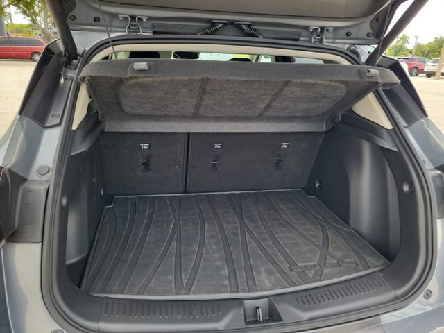 Used 2022 Buick Encore GX Essence w/ Experience Buick Package FWD image 6