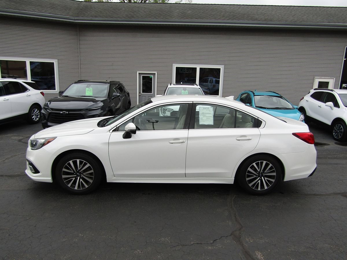 Used 2019 Subaru Legacy 2.5i Premium AWD/4WD image 2