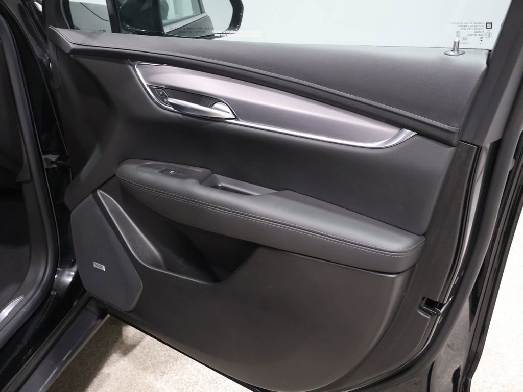Used 2023 Cadillac XT5 Luxury image 25