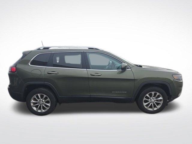 Used 2019 Jeep Cherokee Latitude w/ Popular Appearance Group AWD/4WD image 3