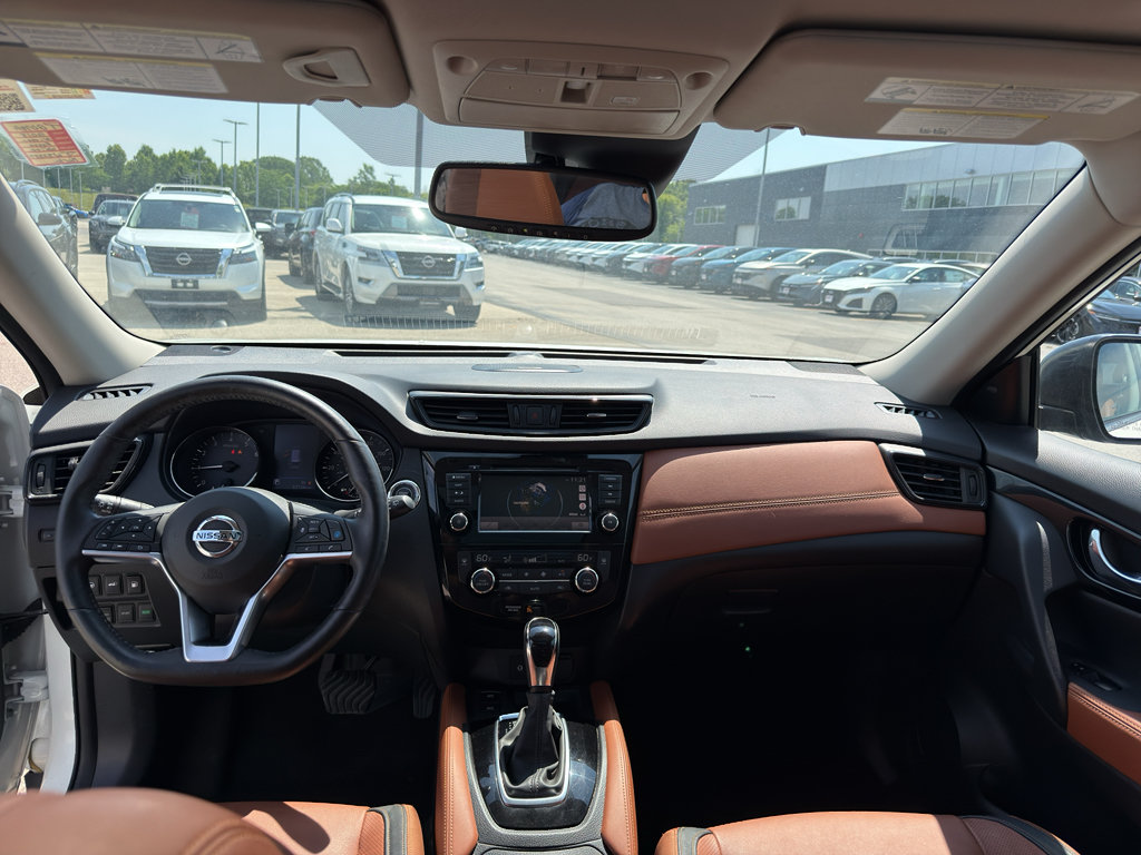 Used 2018 Nissan Rogue SL w/ Premium Package AWD/4WD image 25