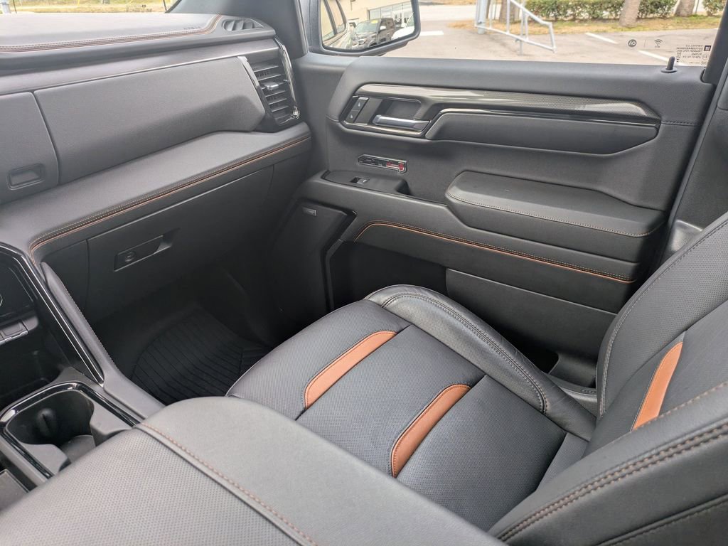 Used 2024 GMC Sierra 1500 AT4 w/ AT4 Premium Package image 17