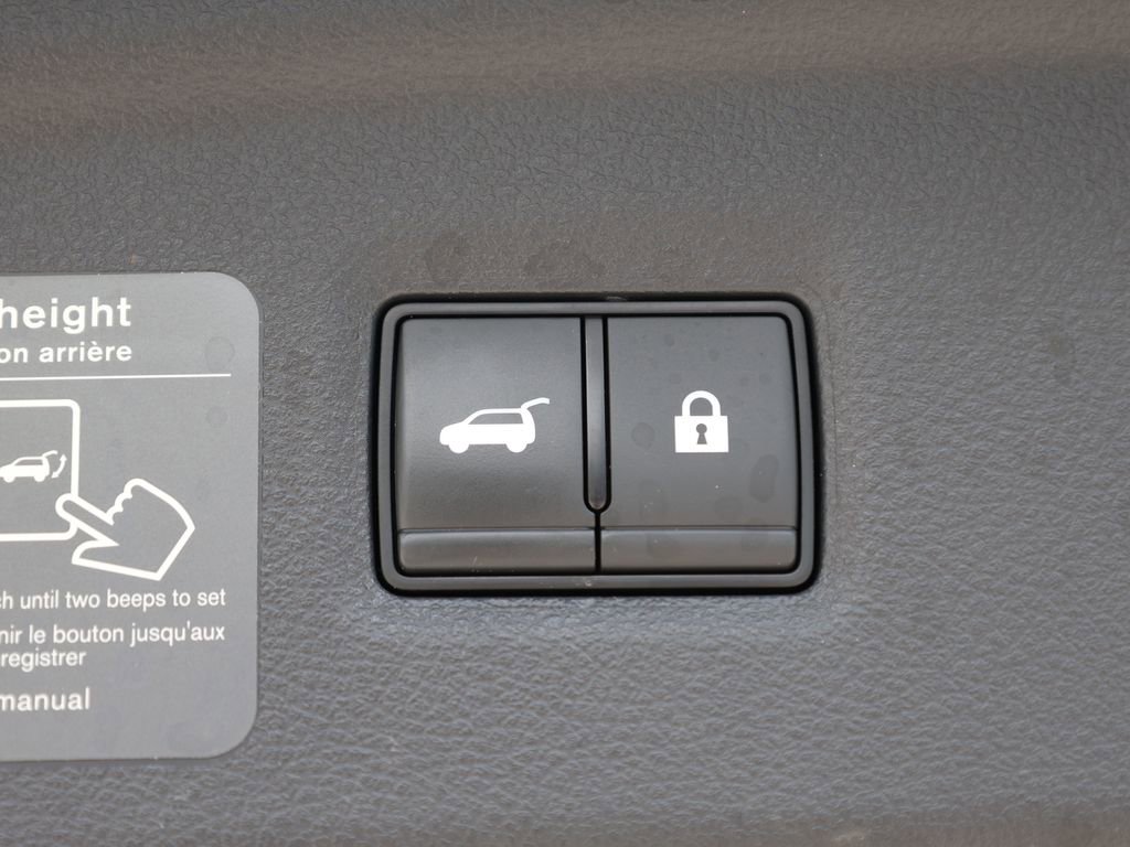 Certified 2023 INFINITI QX50 Luxe image 9