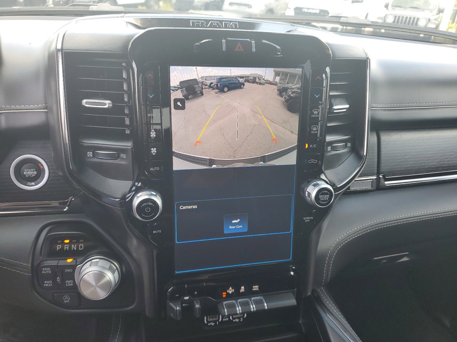 Used 2024 RAM 1500 Limited w/ Body Color Bumper Group image 27