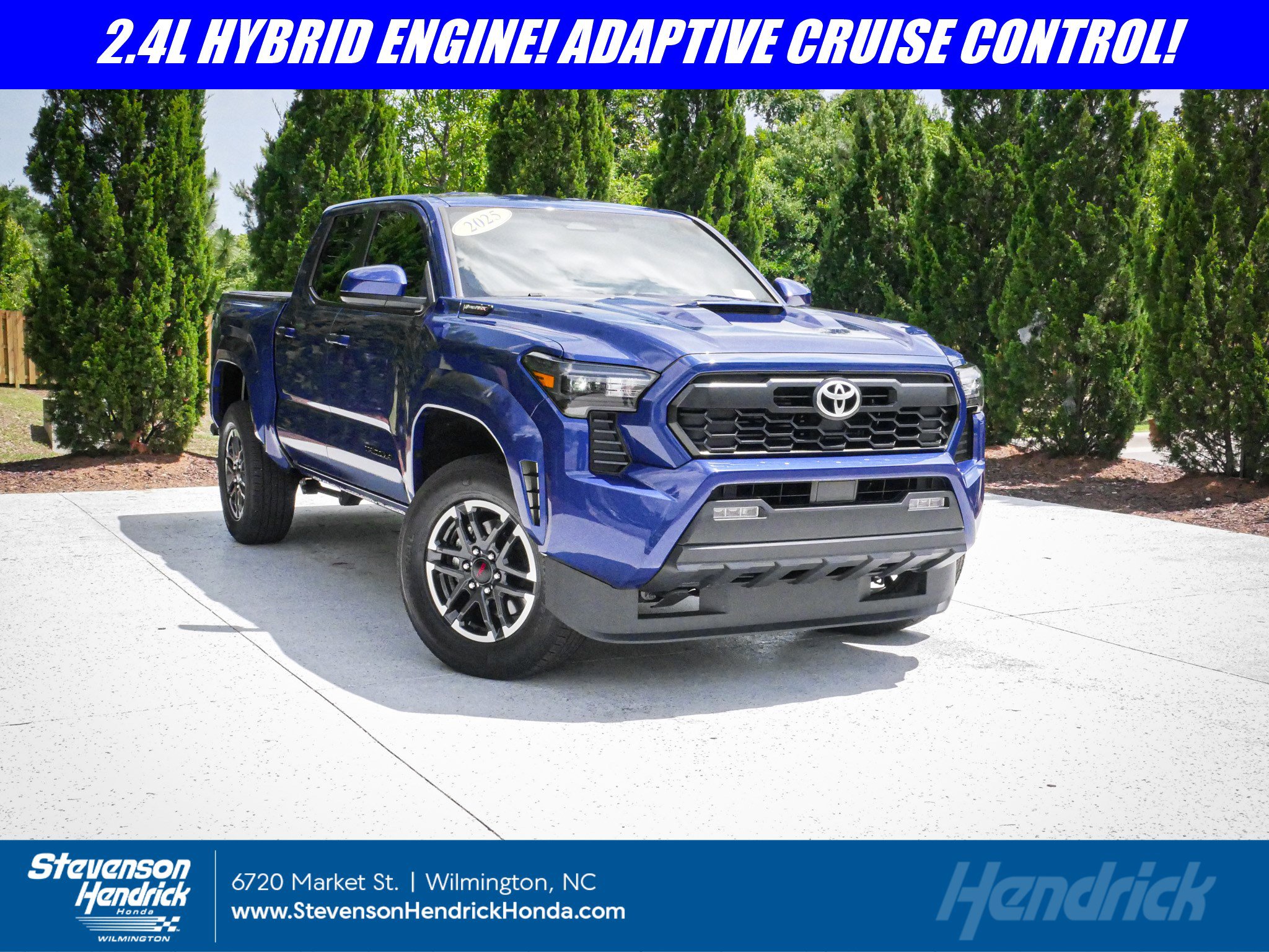 Used 2025 Toyota Tacoma TRD Sport AWD/4WD image 1