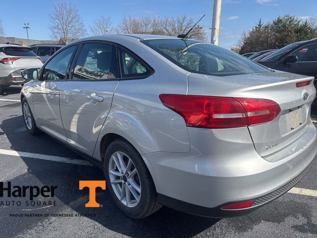 Used 2018 Ford Focus SE image 3