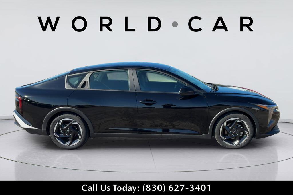 Certified 2025 Kia K4 EX FWD image 2