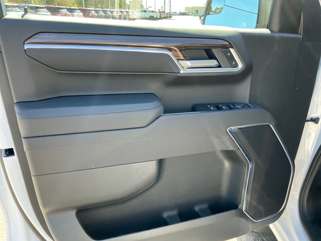 New 2026 Chevrolet Silverado 1500 LT w/ All Star Edition Plus image 10