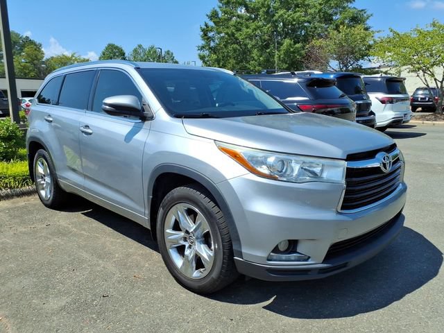 Used 2016 Toyota Highlander Limited FWD image 4