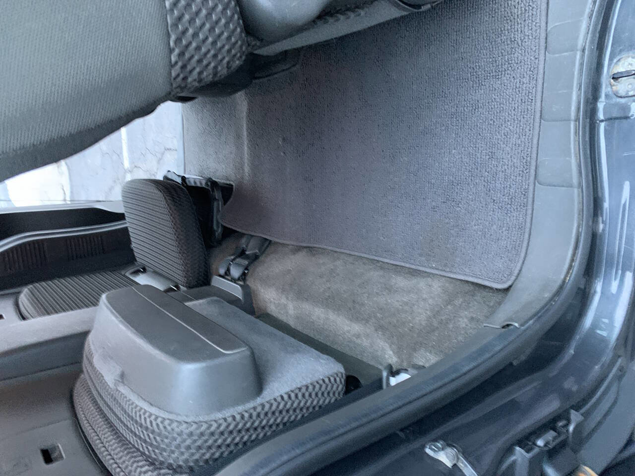 Used 2014 Nissan Frontier SV w/ SV Value Truck Package image 32