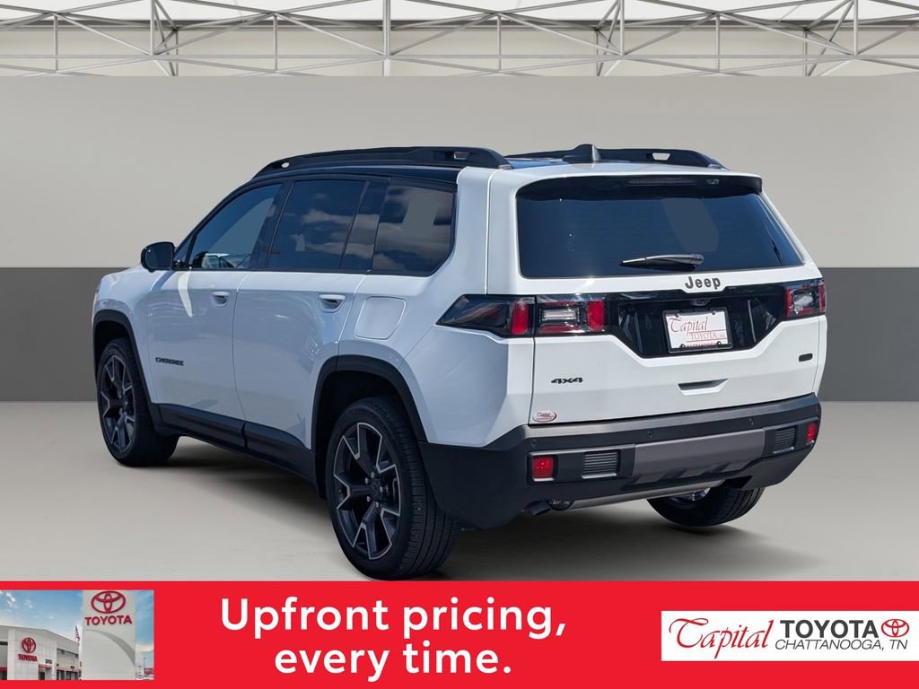 Used 2026 Jeep Cherokee Overland w/ Trailer Tow Group AWD/4WD image 5