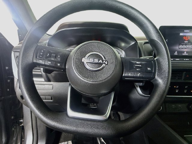 Used 2023 Nissan Rogue S AWD/4WD image 12