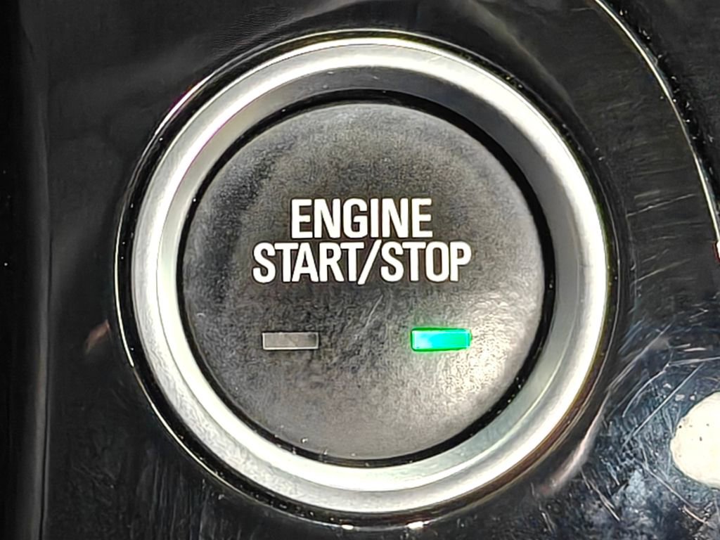 Used 2019 Buick Encore Essence w/ Experience Buick Package AWD/4WD image 11