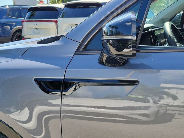 Certified 2022 Kia Sorento SX FWD image 6