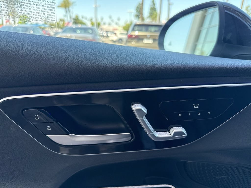 Used 2025 Mercedes-Benz GLC 300 image 6