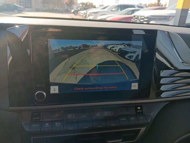 Used 2025 Toyota Camry LE image 16