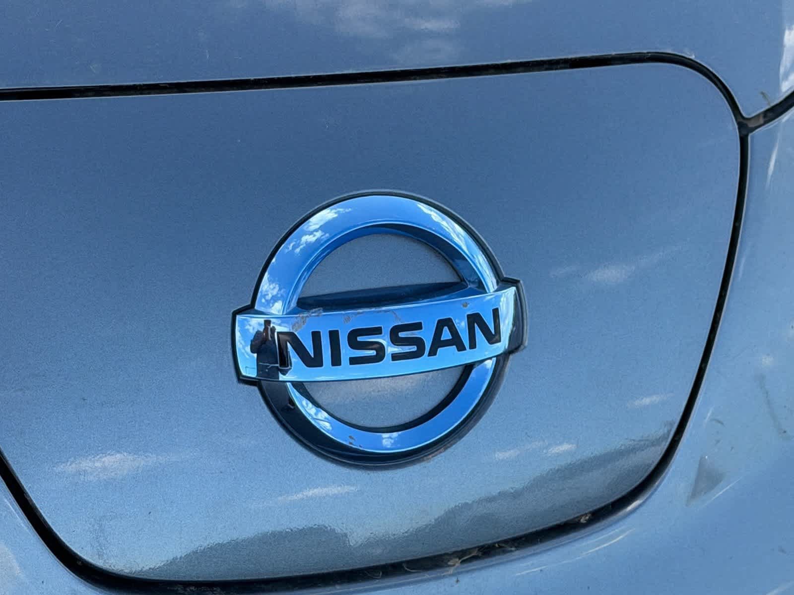 Used 2015 Nissan Leaf SL FWD image 9
