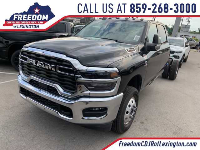 New 2025 RAM 3500 Tradesman w/ Chrome Appearance Group AWD/4WD image 1