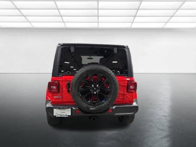 Used 2023 Jeep Wrangler Unlimited Sahara w/ Cold Weather Group AWD/4WD image 6