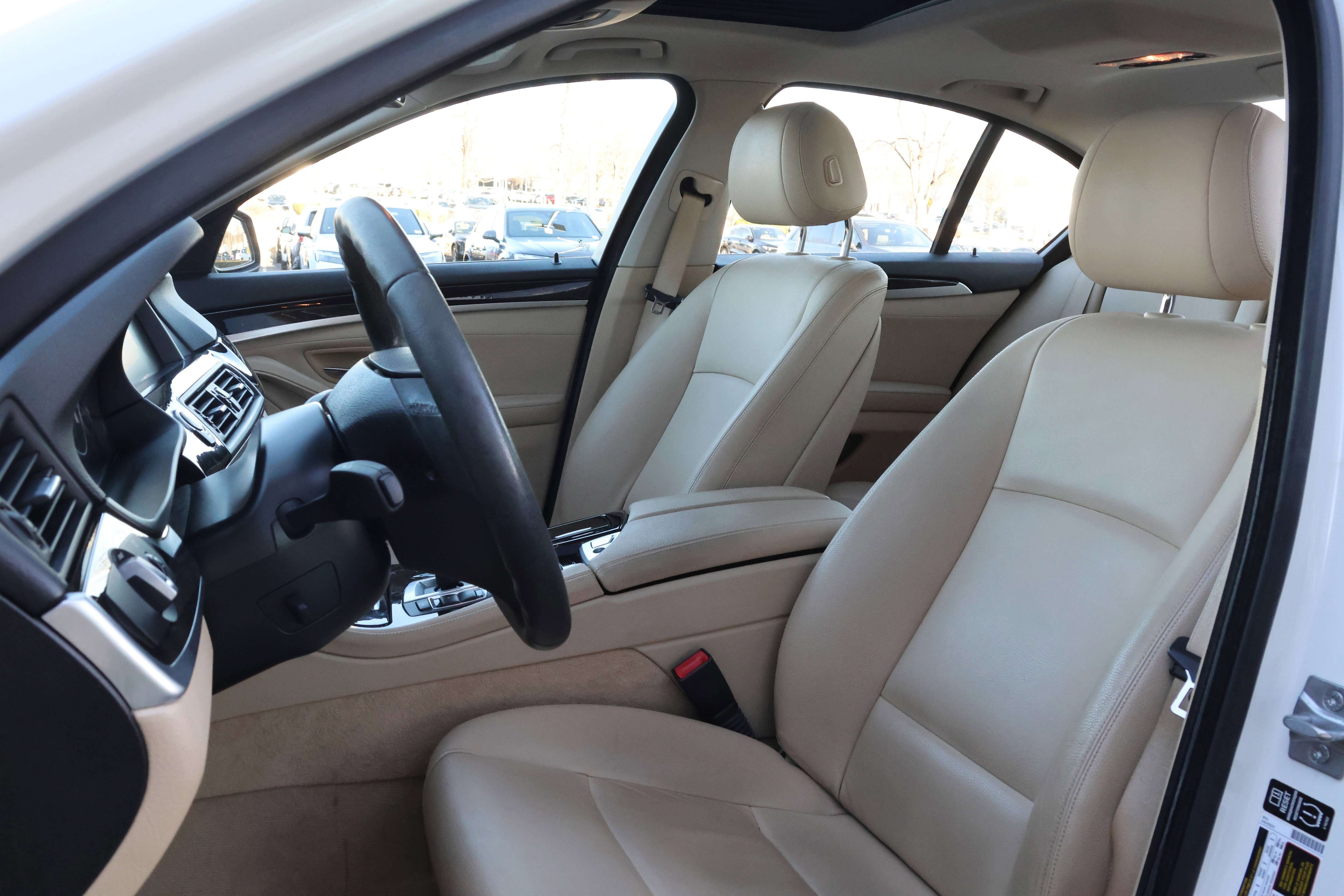 Used 2014 BMW 535d Sedan image 34