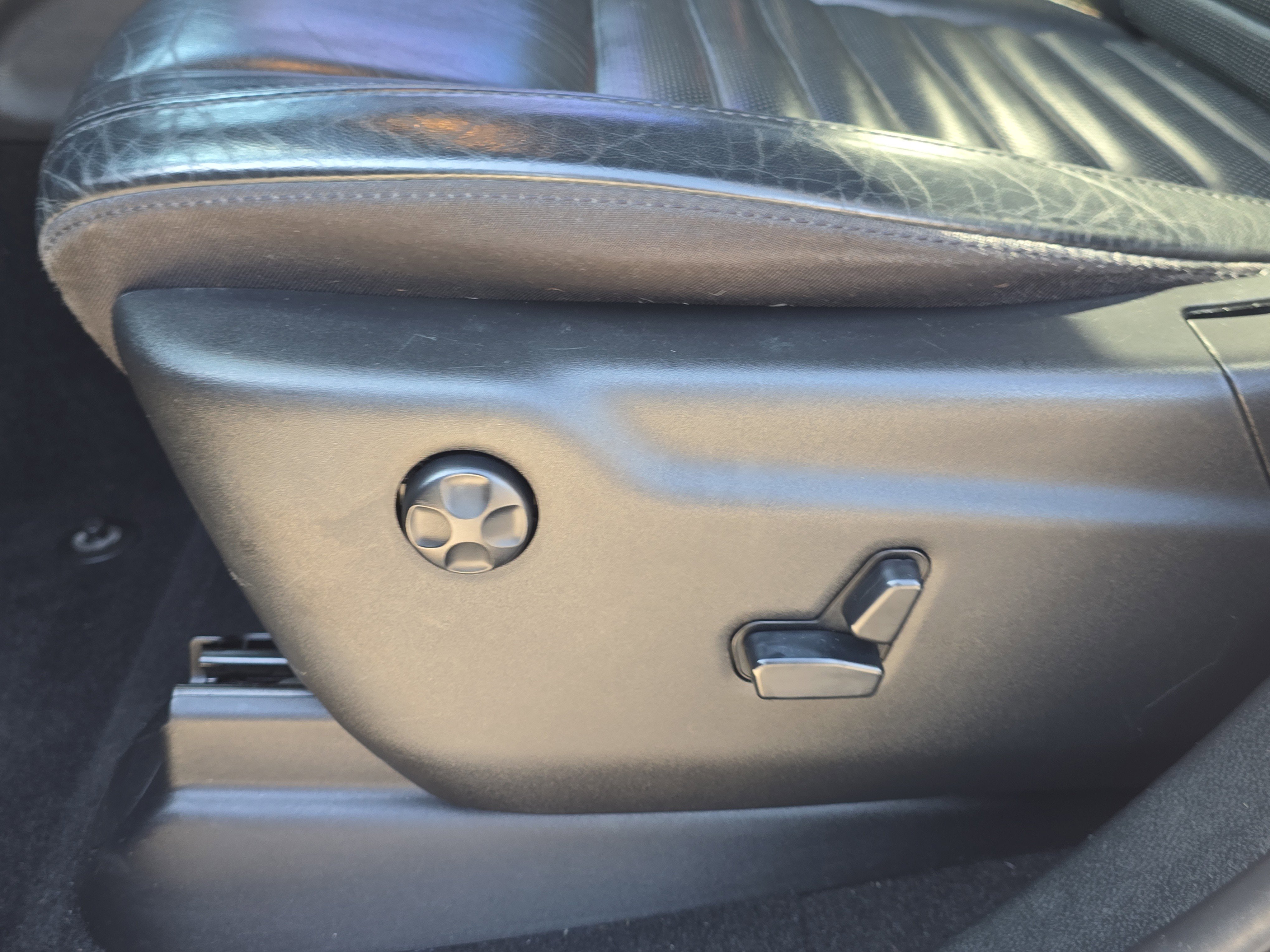 Used 2020 Jeep Grand Cherokee Limited X image 23