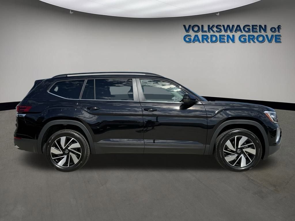 New 2026 Volkswagen Atlas SE image 8