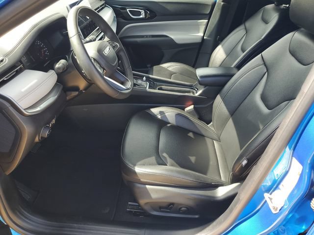 Used 2025 Jeep Compass Limited AWD/4WD image 6